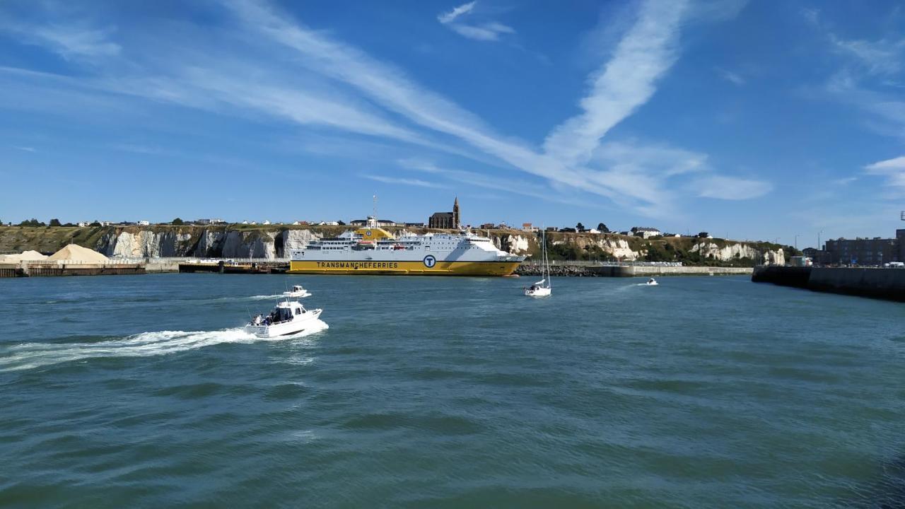 Le Galet Apartment Dieppe Bagian luar foto